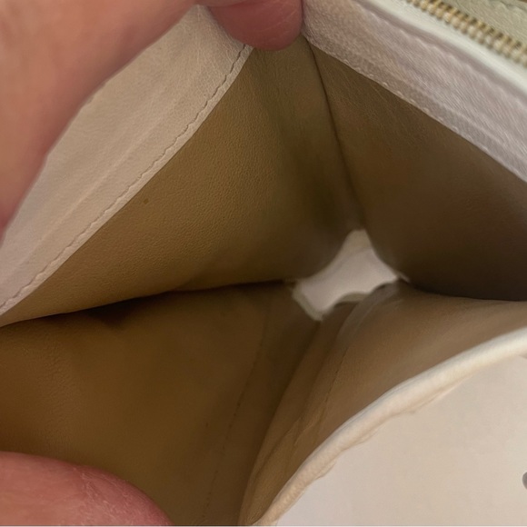 BOTTEGA VENETA WHITE WALLET - Picture 11 of 12